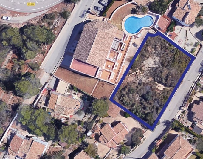Terreno urbanizable en venta en Alcalalí