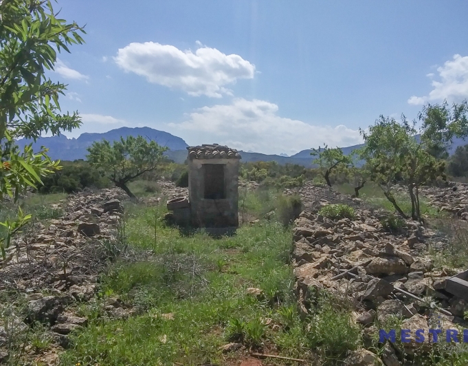 2015451 - Terreno con casita de campo en venta en Marnes