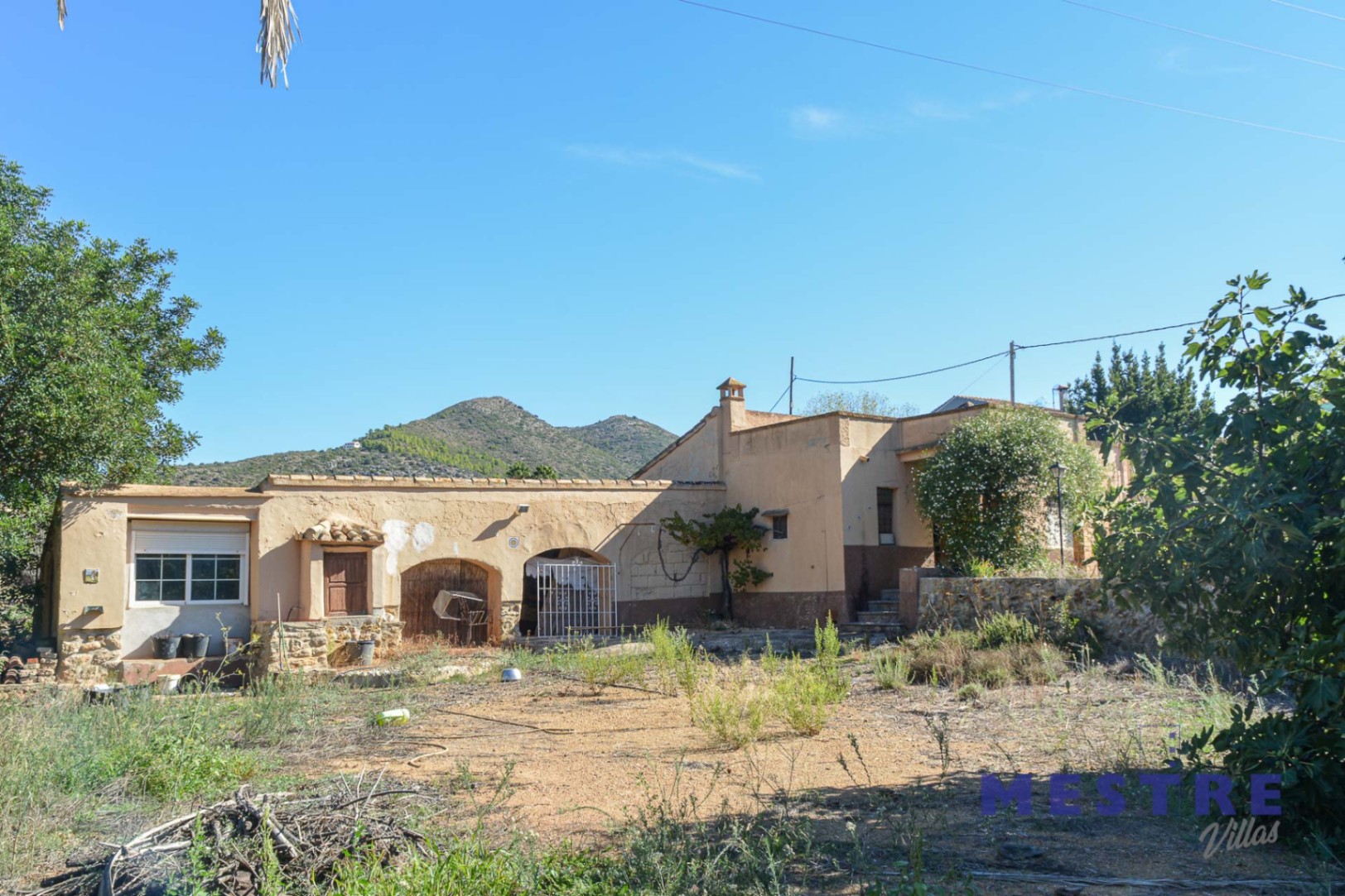 Casa de campo para reformar con riura en venta en Alcalaló