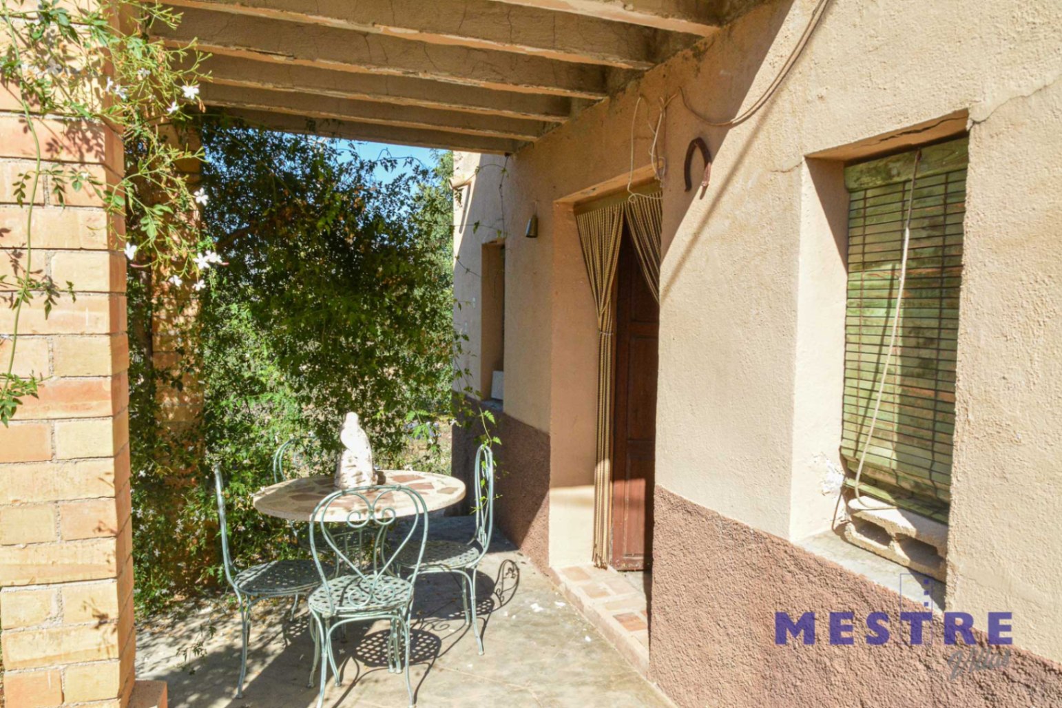 Casa de campo para reformar con riura en venta en Alcalaló