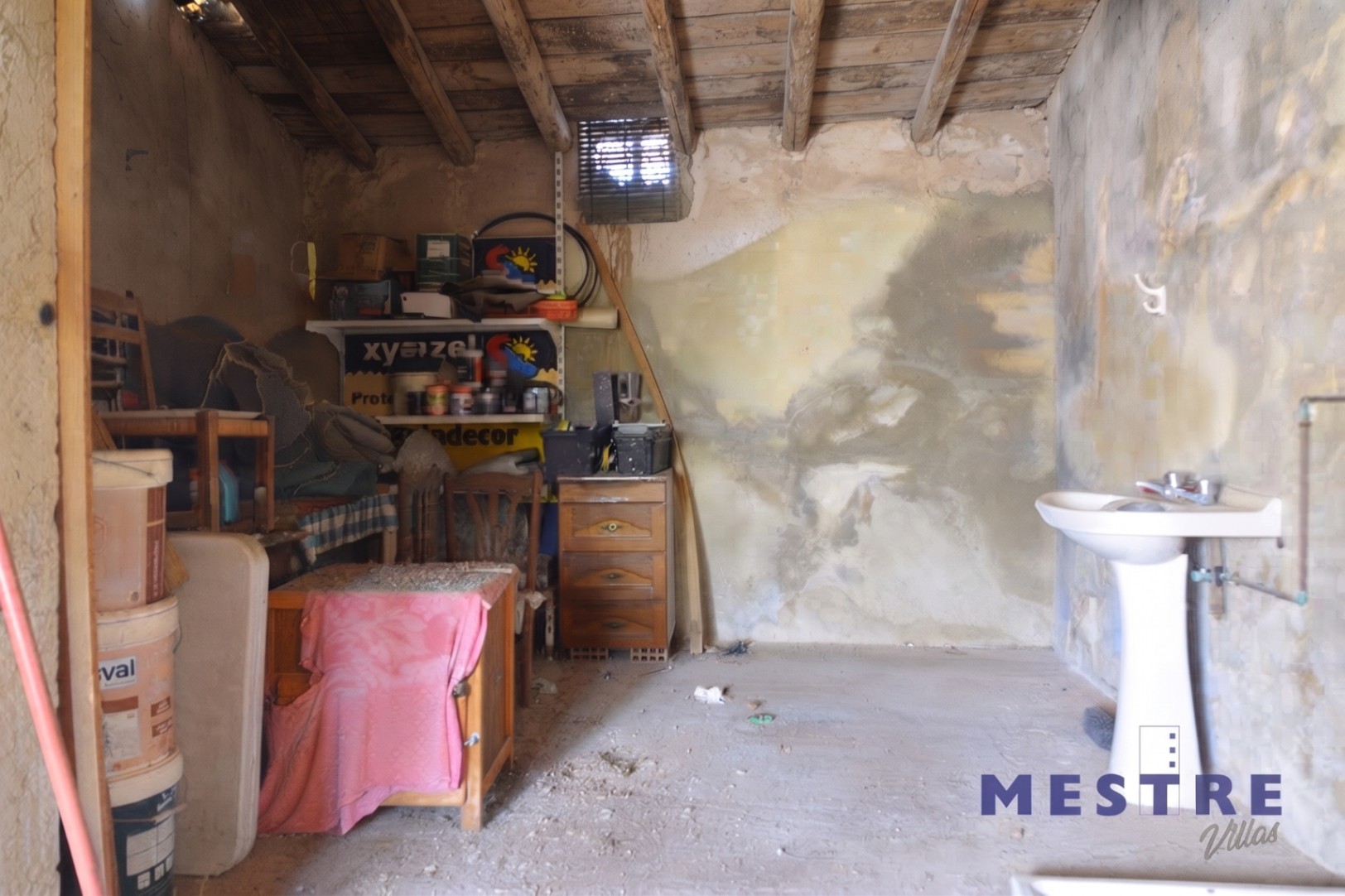 Casa de campo para reformar con riura en venta en Alcalaló