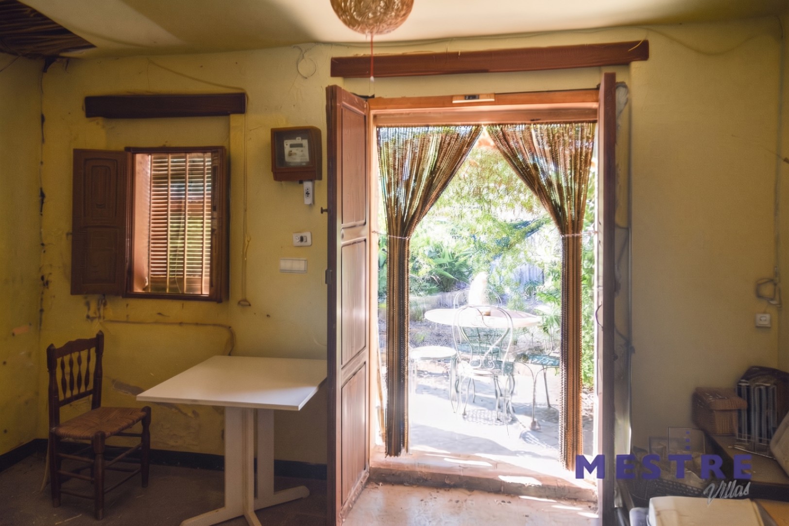 Casa de campo para reformar con riura en venta en Alcalaló