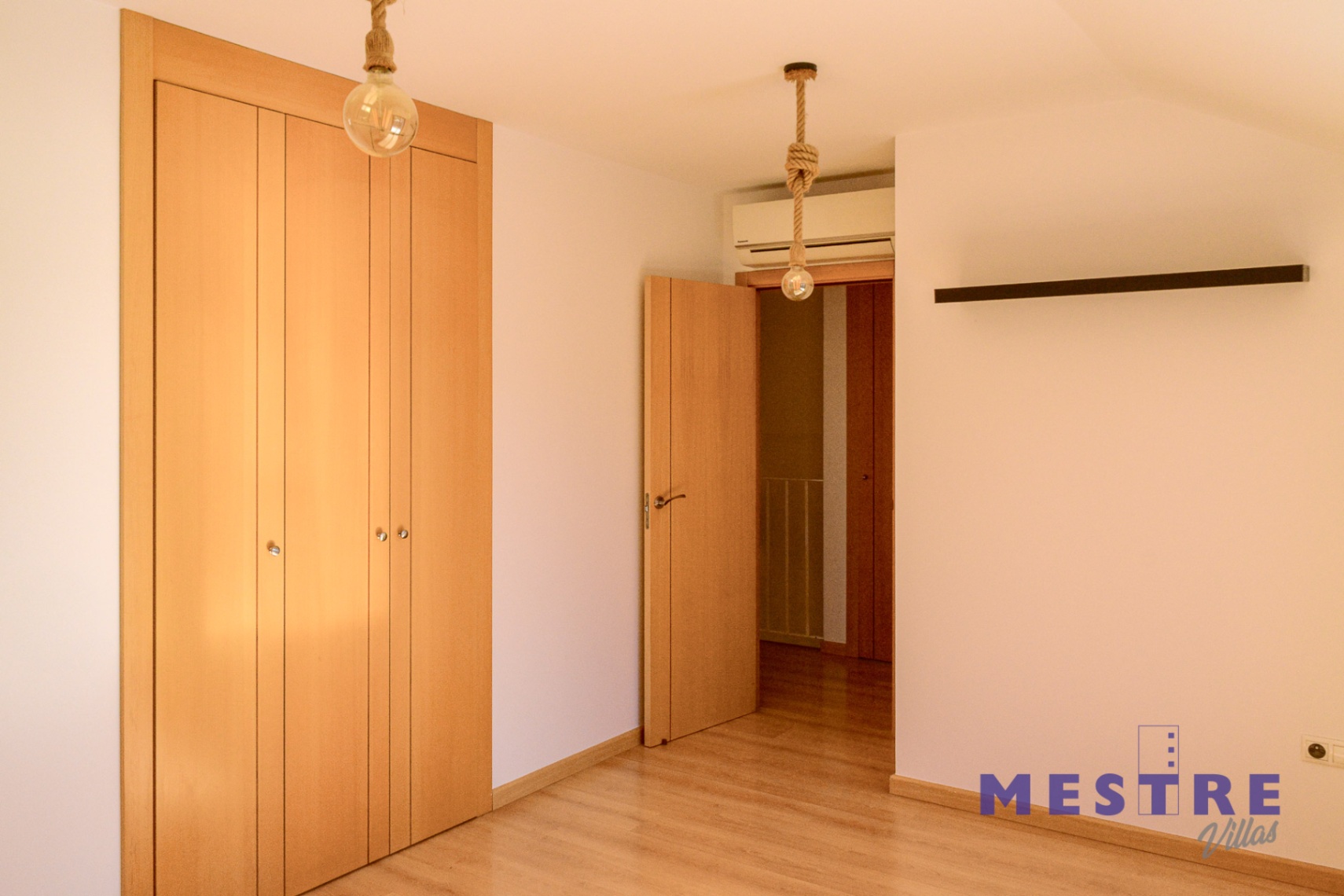Apartamento ático dúplex con piscina en venta en Pedreguer