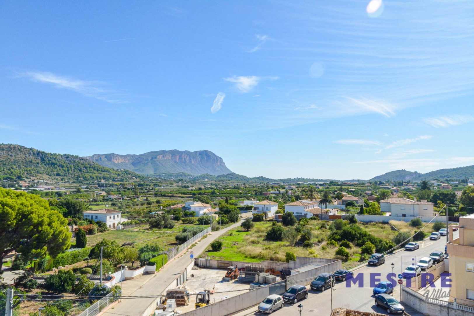 Apartamento ático dúplex con piscina en venta en Pedreguer