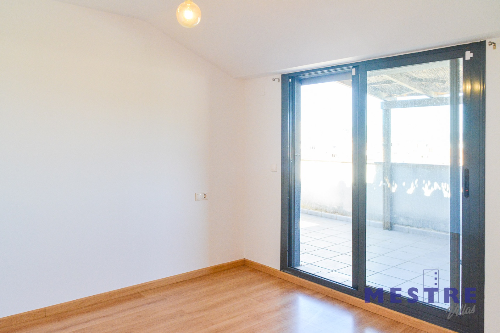 Apartamento ático dúplex con piscina en venta en Pedreguer
