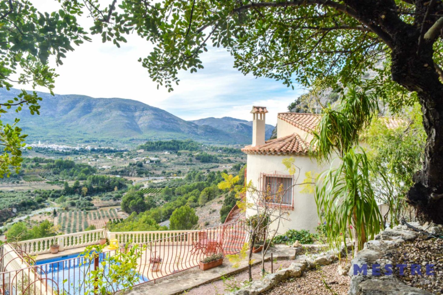 Villa zum Verkauf in Alcalalí mit herrlicher Aussicht