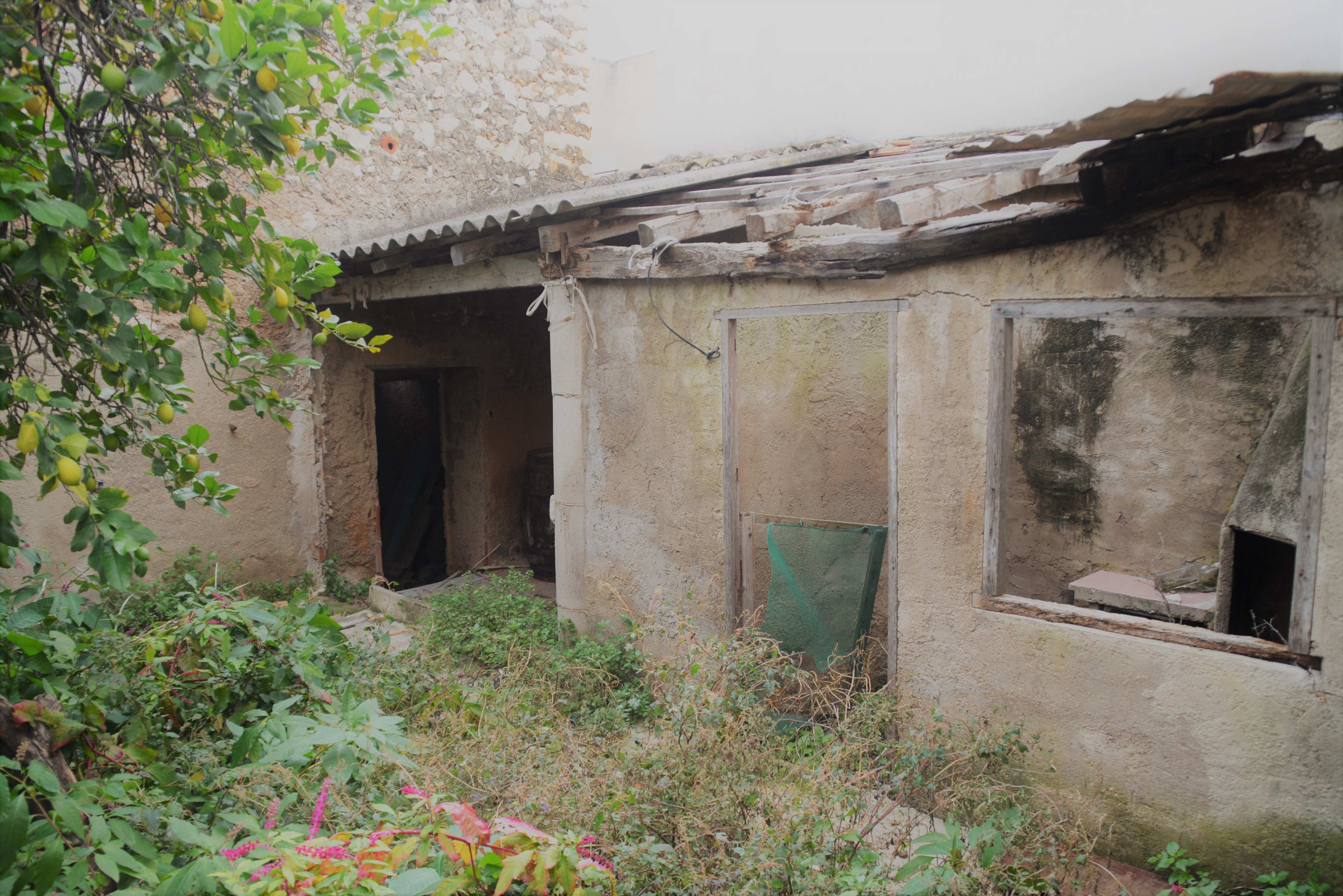 Village house to reform for sale in Pedreguer