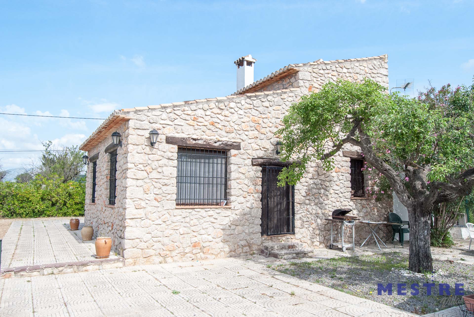 Country house with pool for rent in Jalón