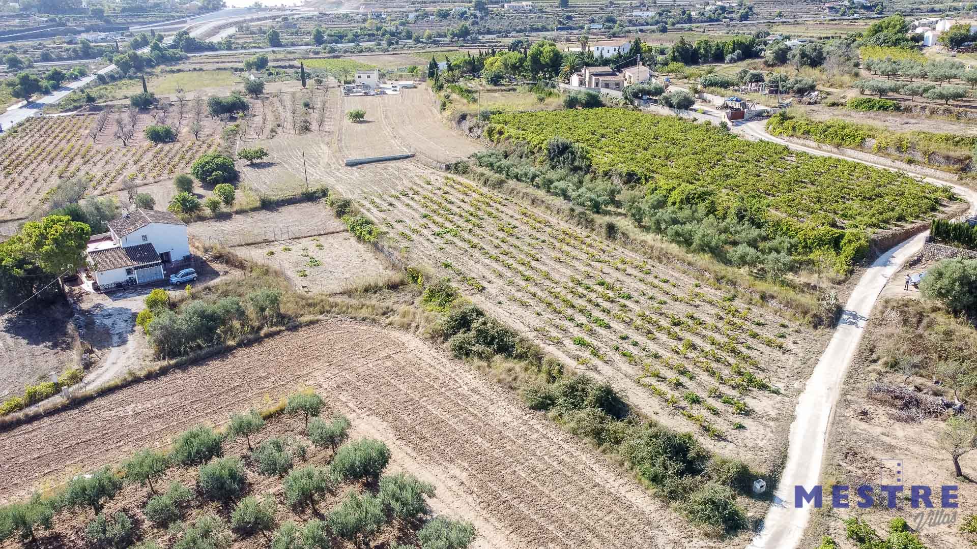 Land of 10500m2, for sale in Benissa