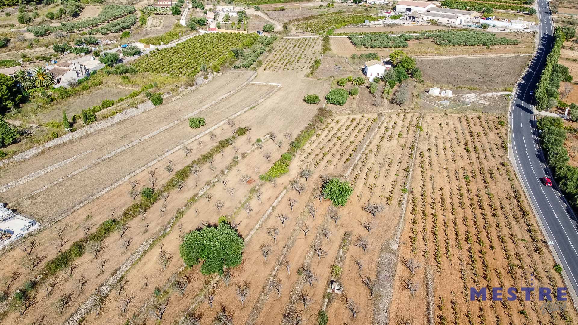 Terreno de 10500m2, en venta en Benissa