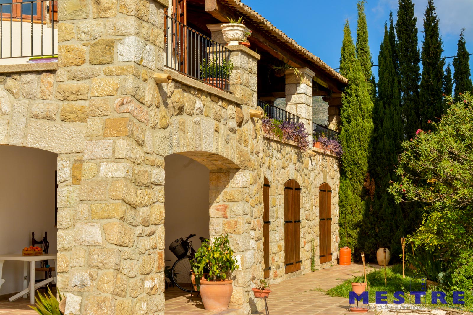 Villa estilo provenzal en venta en Jalón